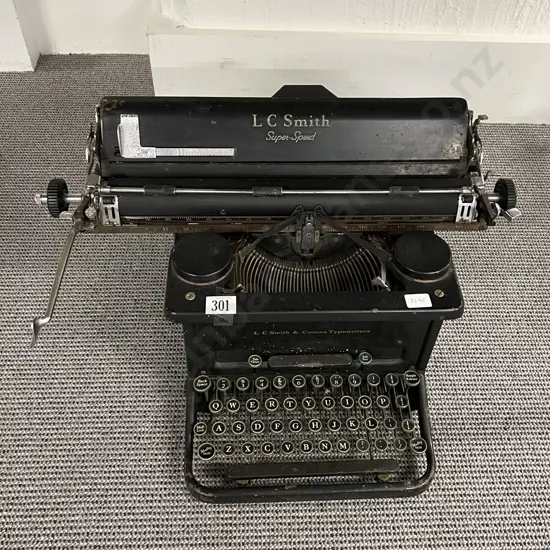 Vintage L.C. Smith Typewriter c.1938