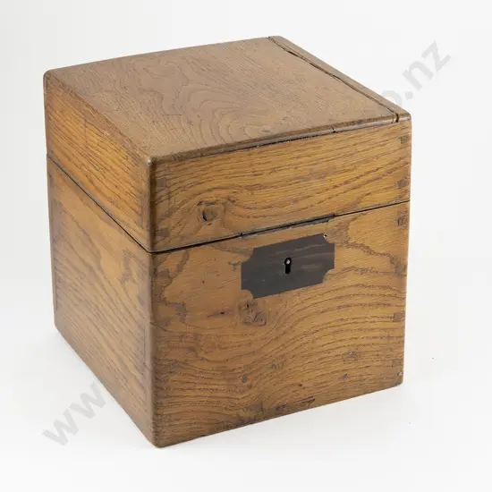 WmIV Oak Decanter Box