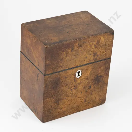 Geo III Walnut Tea Caddy