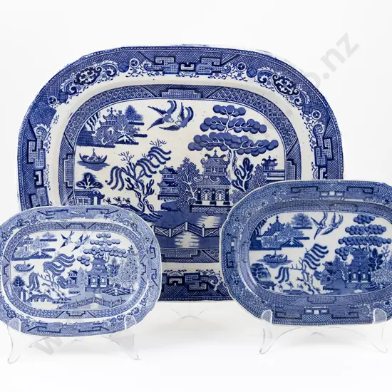 Three Vict Blue & White Willow Pattern Ashets