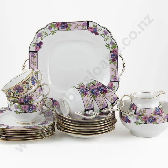 21pce Aynsley Pink & Purple Floral Decorated Tea Set
