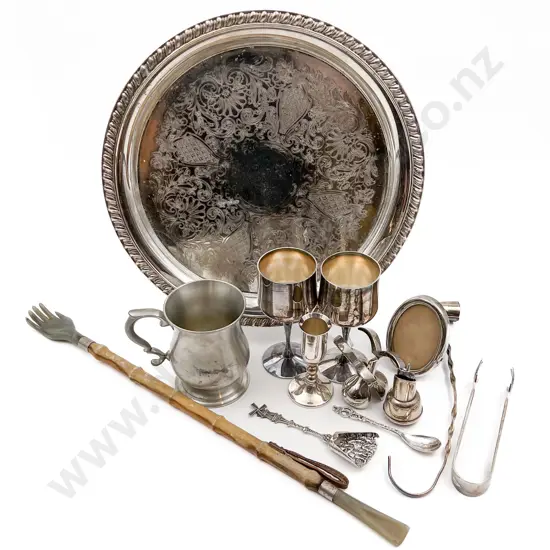 Small Quantity of S/P Together with Back Scratcher