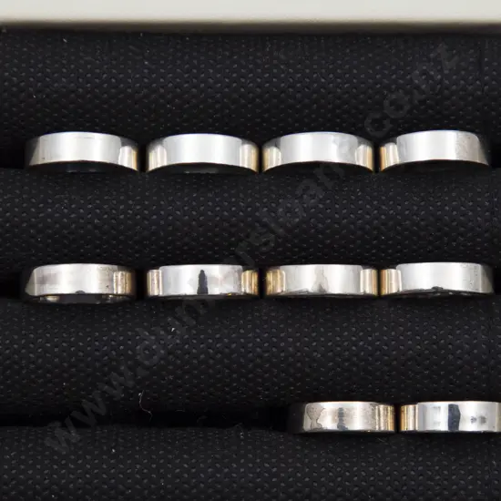 Ten S/S Band Rings