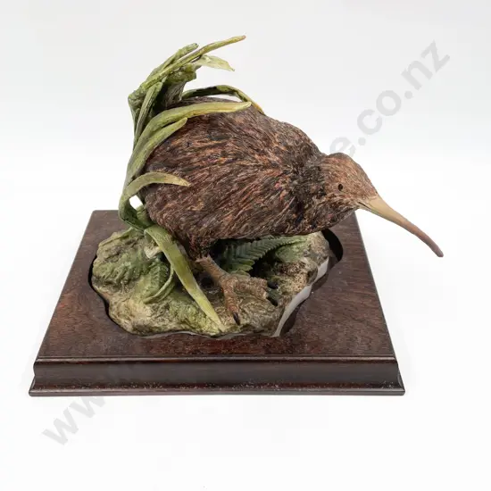 NZ Hereford Fine China Model of a Kiwi