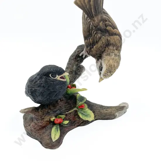 NZ Hereford Fine China Model of Sparrow and Chick