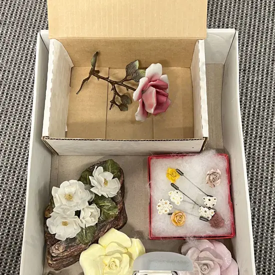 Selection of NZ Hereford & Capodimonte Rose Flower Ornaments