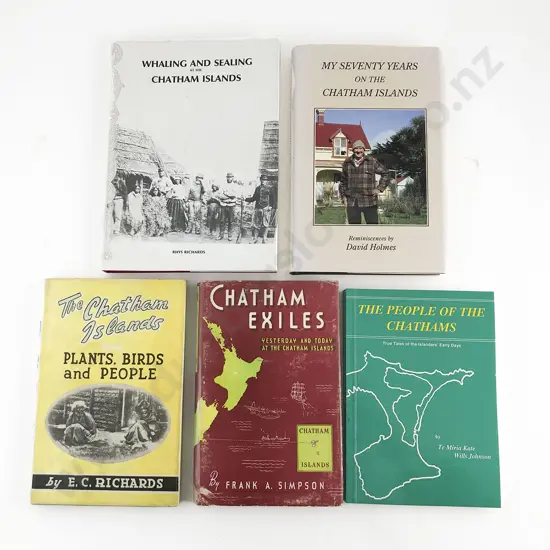 5 Volumes On The Chatham Islands
