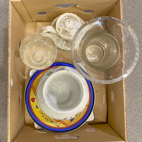 Box Quantity of Assorted Incl. Vases Etc. (Faults)