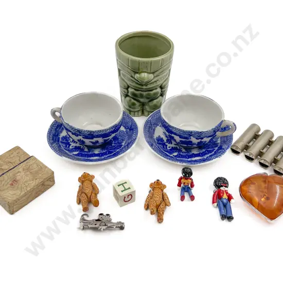 Small Quantity of Assorted Incl. Miniatures Etc.