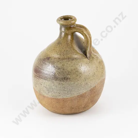 Andrew Van der Putten Bottle