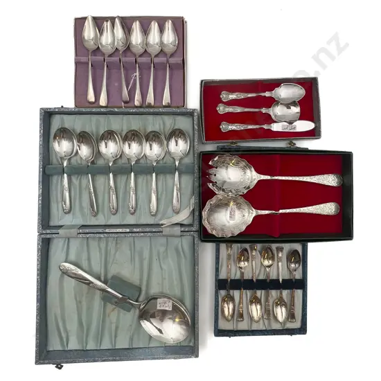 Quantity of Assorted Boxed Cutlery