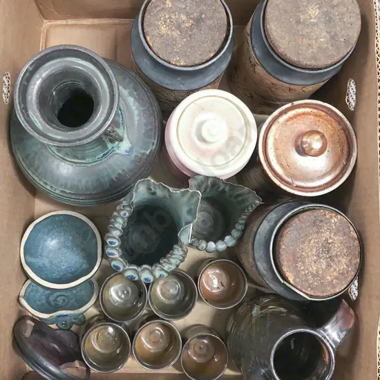 Box of Assorted Pottery (faults)