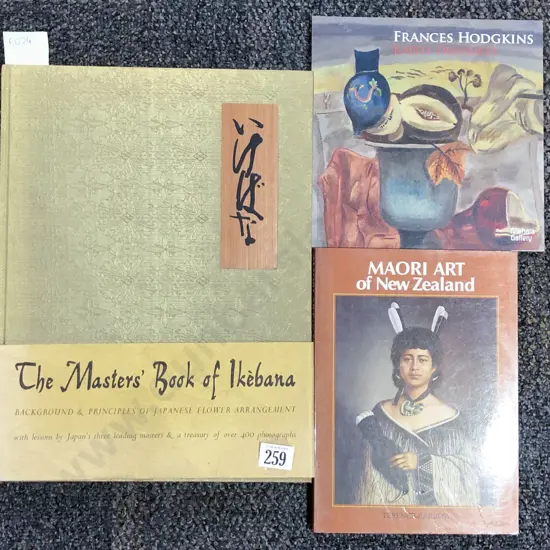 Two NZ Art Reference Volumes together with Japanese Art Reference Volume