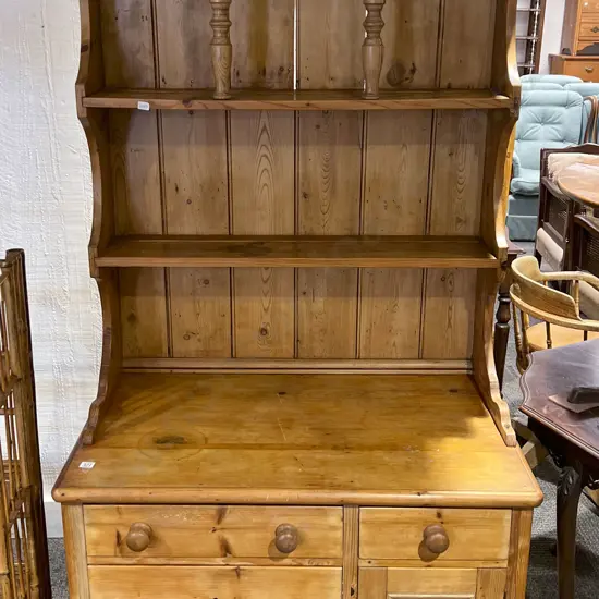 Pine Country Kitchen Welsh Dresser