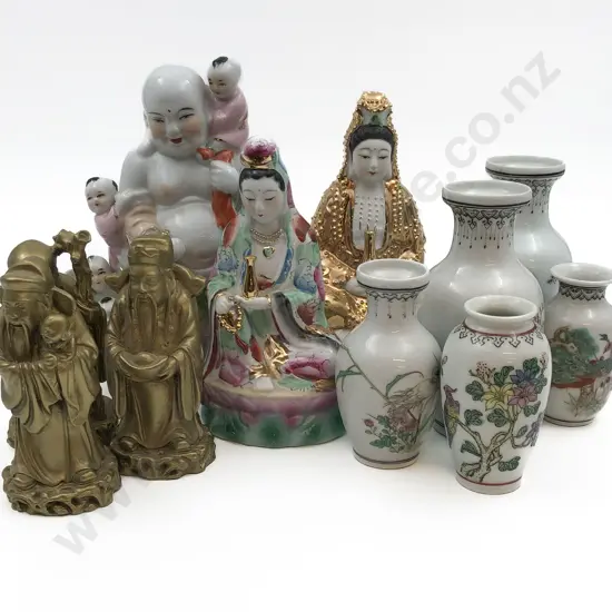 Box of Assorted Vases & Figures