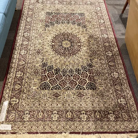 Persian Style Floor Rug - PLEASE NOTE PHOTO HAS BEEN CHANGED