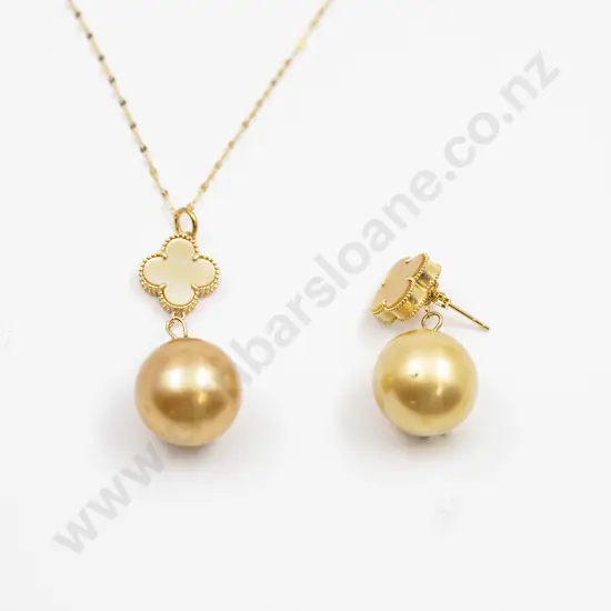 18ct Mounted Pearl and MOP Pendant
