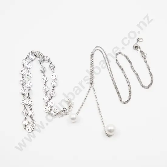 As New .925 Silver Two Fresh Water Necklace and Novelty Necklace
