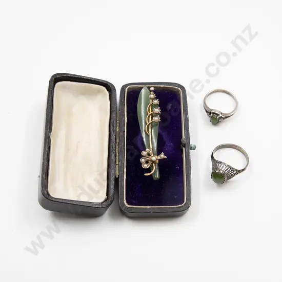 NZ 9ct Greenstone and Seed Pearl Leaf Brooch