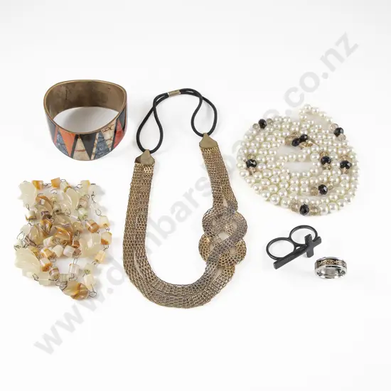 Small Qty Various Costume Jewellery