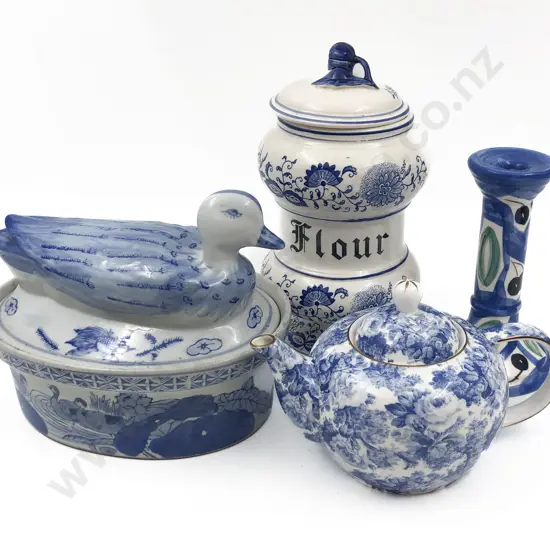 Blue and White Tureen with Canister and Others (4)