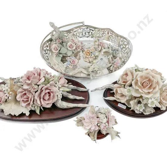 Qty Of Assorted Floral Ornaments (Faults)