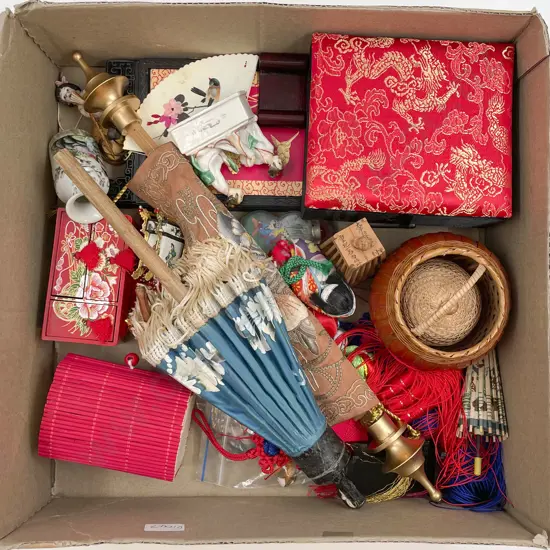 Assorted Small Asian Collectables