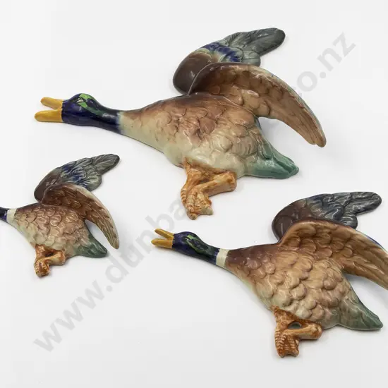 Set Of 3 Falcon Ware Graduated Flying Wall Ducks