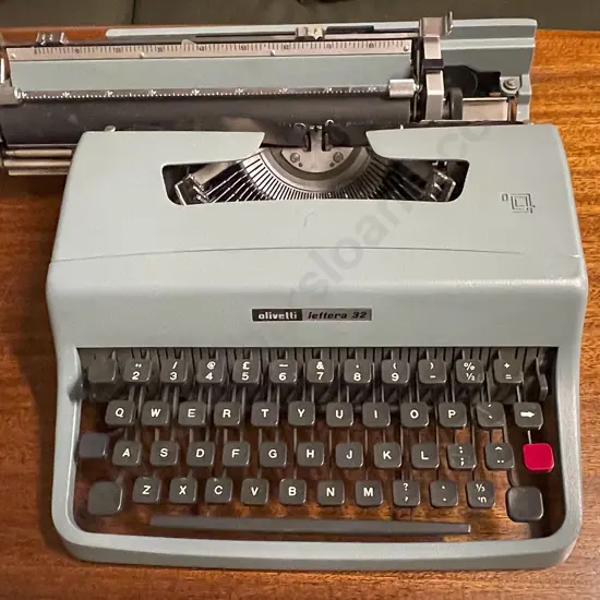 Mario Bellini for Olivetti Lettera 22 typewriter