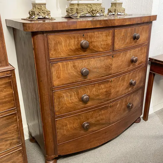 Vict Mahogany Bow Front Chest