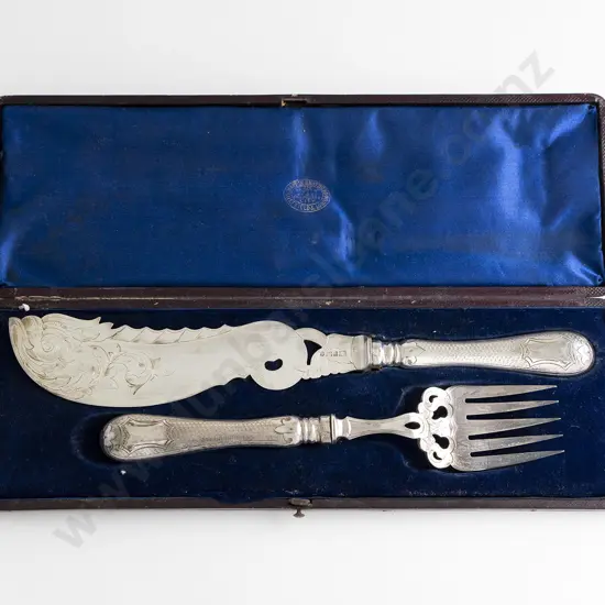 Late Vict Cased Set Of S/Plate Fish Servers