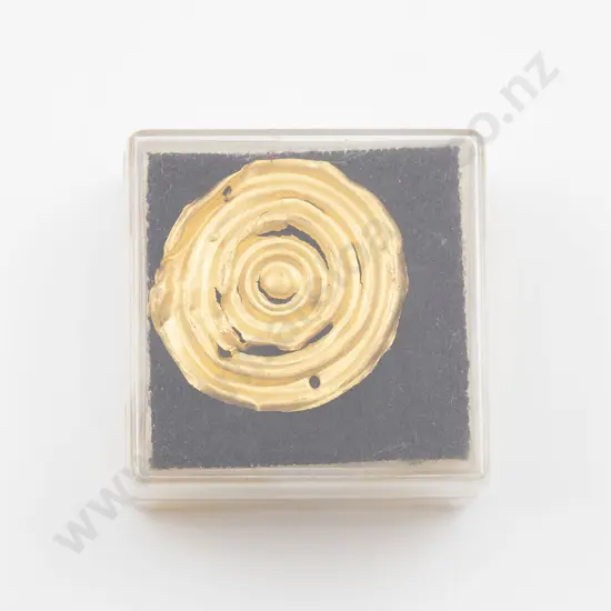 Ancient Gold Dress Ornament