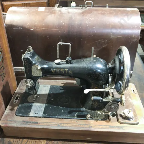 Vesta Vintage Sewing Machine in Case Together With Singer Sewing Machine (Locked & No Key)