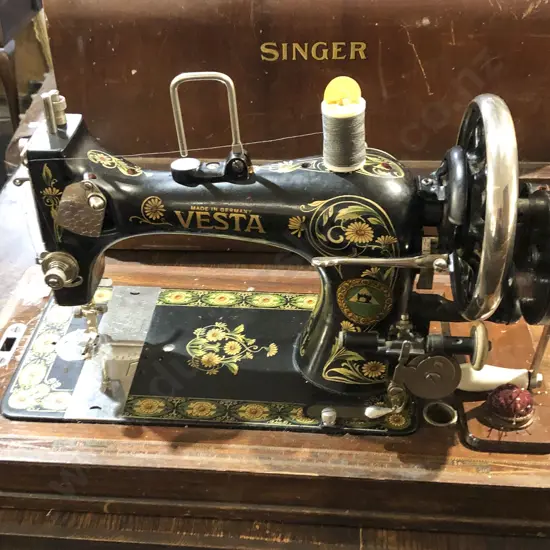 Vesta Sewing Machine in Case