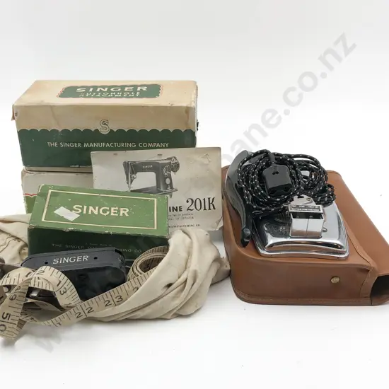 Quantity of Assorted Vintage Sewing Machine Accessories