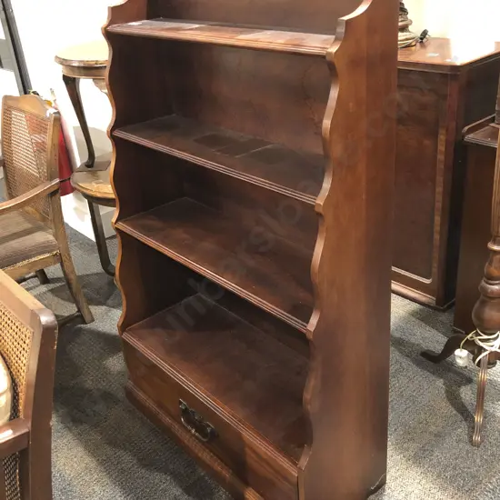 Mahogany Tapering Bookshelf