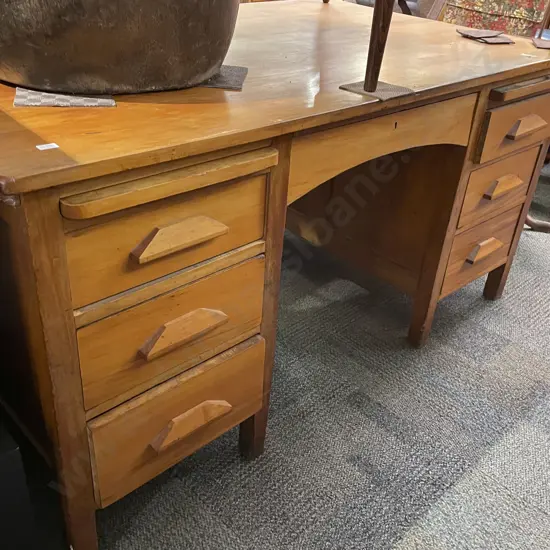 Large Desk (Borer)