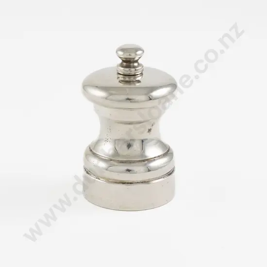 QEII S/S Pepper Mill
