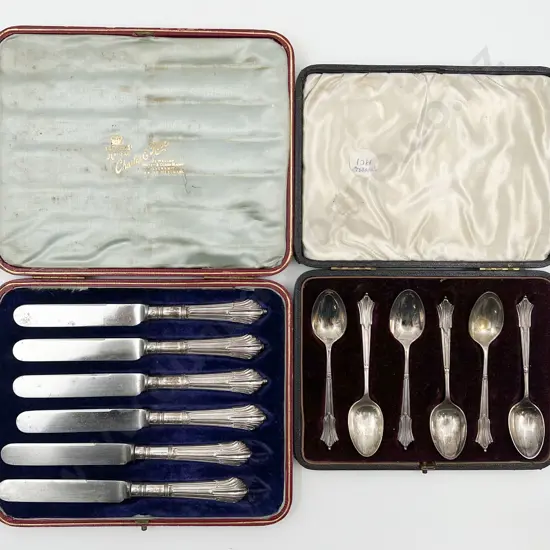 Cased Set Of 6 S/S Teaspoons & Cased Set 6 S/S Handled Afternoon Tea Knives