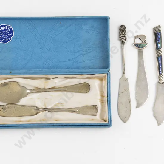 Cased NZ S/S Butter Knife & Jam Spoon