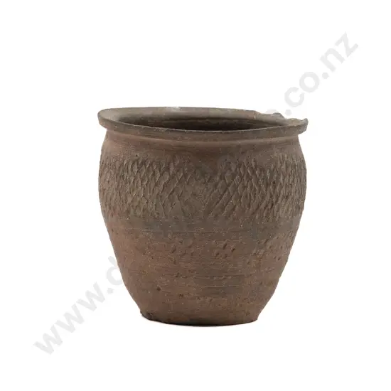 A Han Dynasty Earthenware Vase