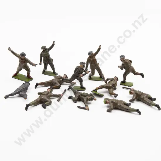 Britains Soldiers In Action 12pces
