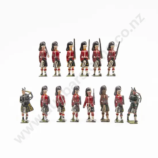 Britains Black Watch (Royal Highlanders) 13pces