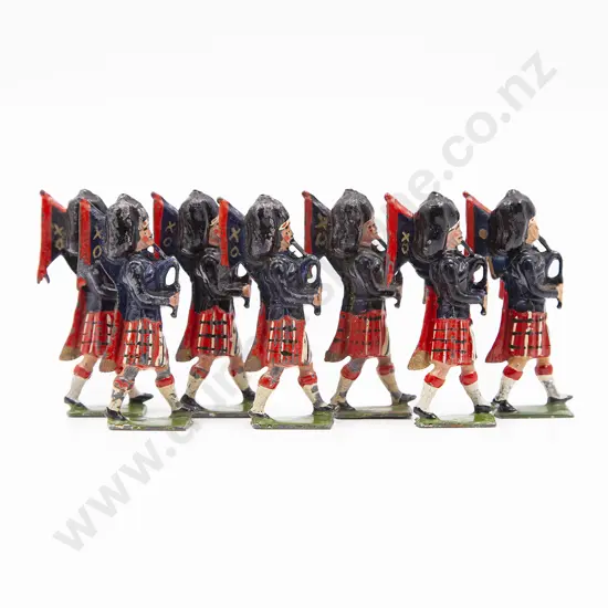 Britains Pipers of the Black Watch 7pces