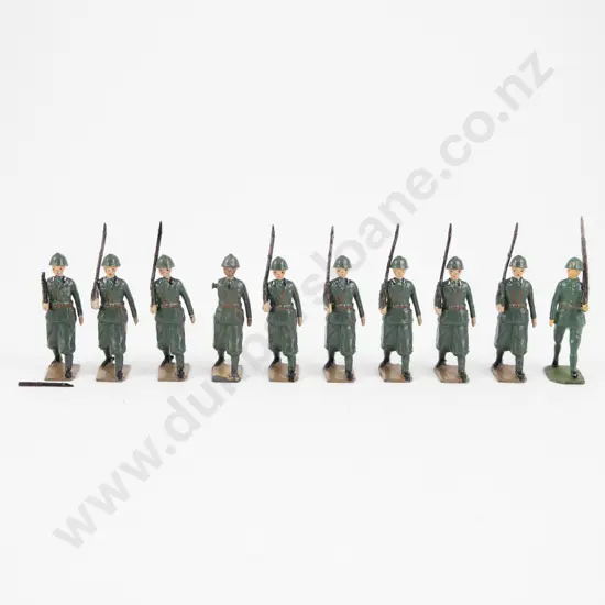 Britains Italian Infantry 7pces