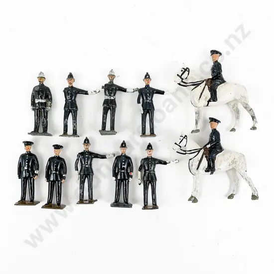 Britains Police with Two Mounted Officers 11pces