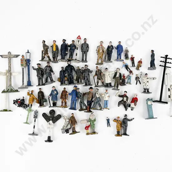 Collection Mainly Britains HO Gauge Railway Station Figures