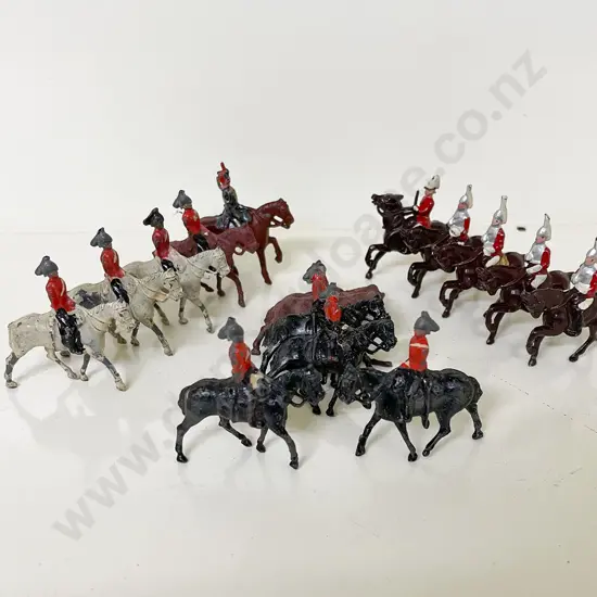 Small Scale Figures Mounted Household Cavalry 12pces