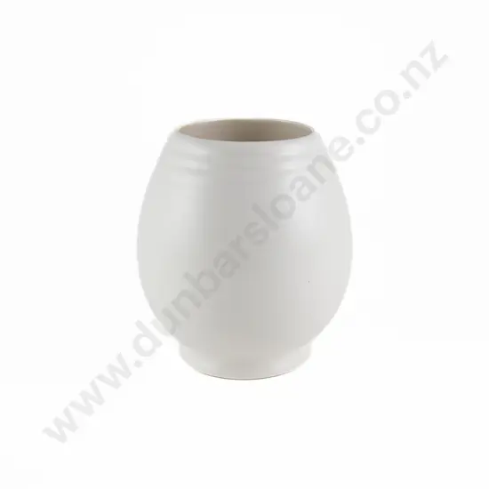 Ernest Shufflebotham For Crown Lynn Small Hand Potted Vase