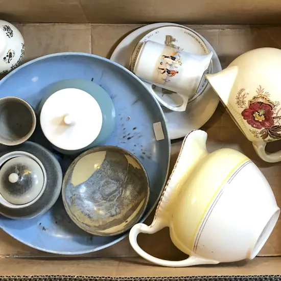 Box of Mixed China and Pottery